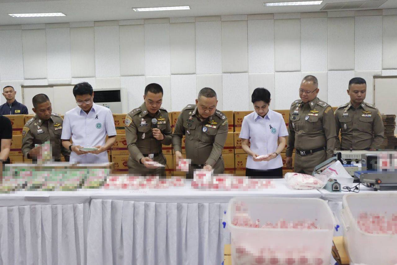MSG အမှုန့်နှင့် Rosdee အရသာမှုန့်အတု ထုတ်လုပ်ဖြန့်ဝေသော အဖွဲ့အစည်းတစ်ခုအား ထိုင်းရံများ ဖော်ထုတ်ဖမ်းဆီး