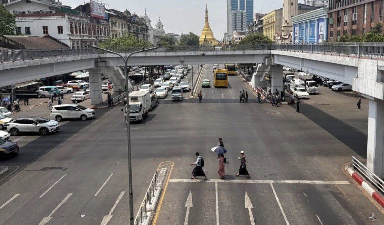မေ ၁၄ မှစတင်ကာ လူကူးမျဉ်းကြားမသုံးသူများကို ကျပ် ၃၀,၀၀၀ အထိ ဒဏ်ရိုက်မည်