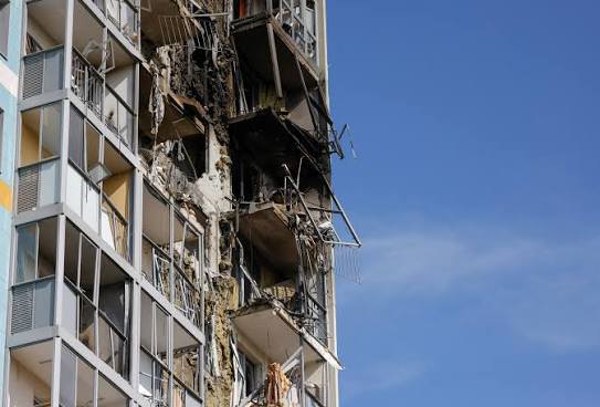 မော်စကိုအဆောက်အဦး ဒရုန်းဖြင့် တိုက်ခိုက်ခံရ